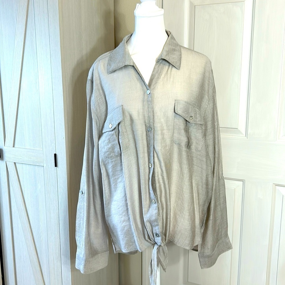 Chico’s Grey Linen-Look Tie Front Button-Up Shirt Sz 3 (XL)